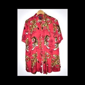 Men’s GUESS button down shirt